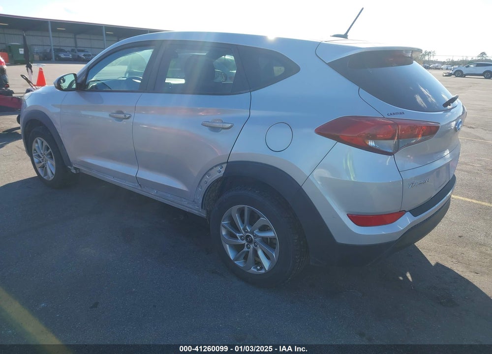 2016 HYUNDAI TUCSON SE VIN: KM8J23A48GU232345