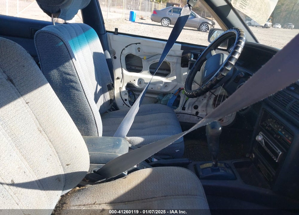 1990 TOYOTA CAMRY DLX VIN: 4T1SV21E9LU145014