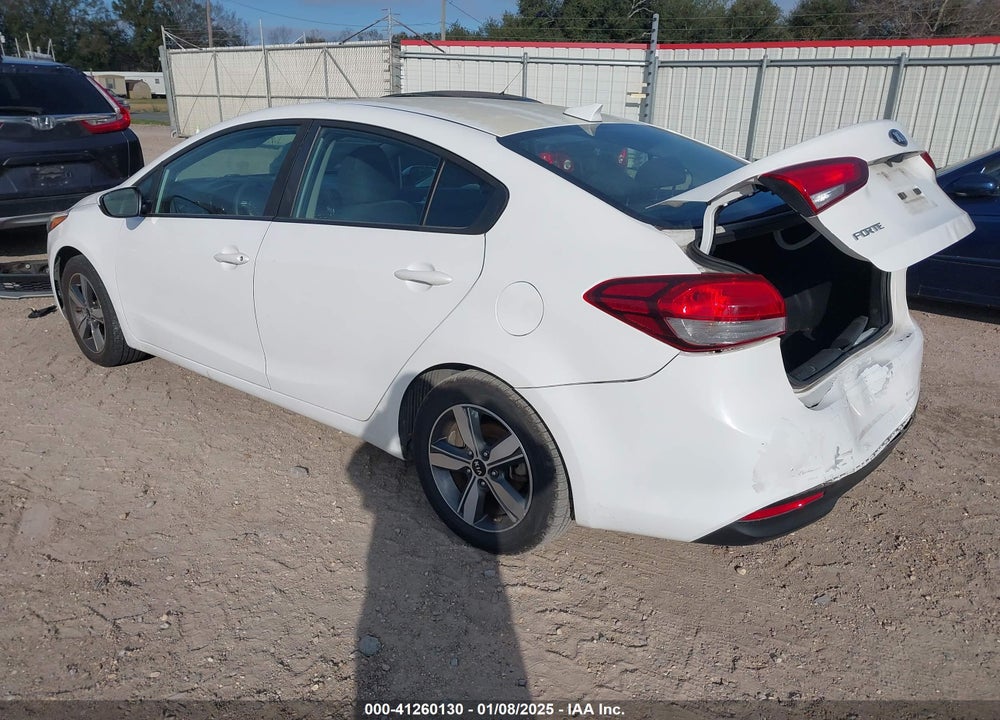 2018 KIA FORTE LX VIN: 3KPFL4A73JE237479