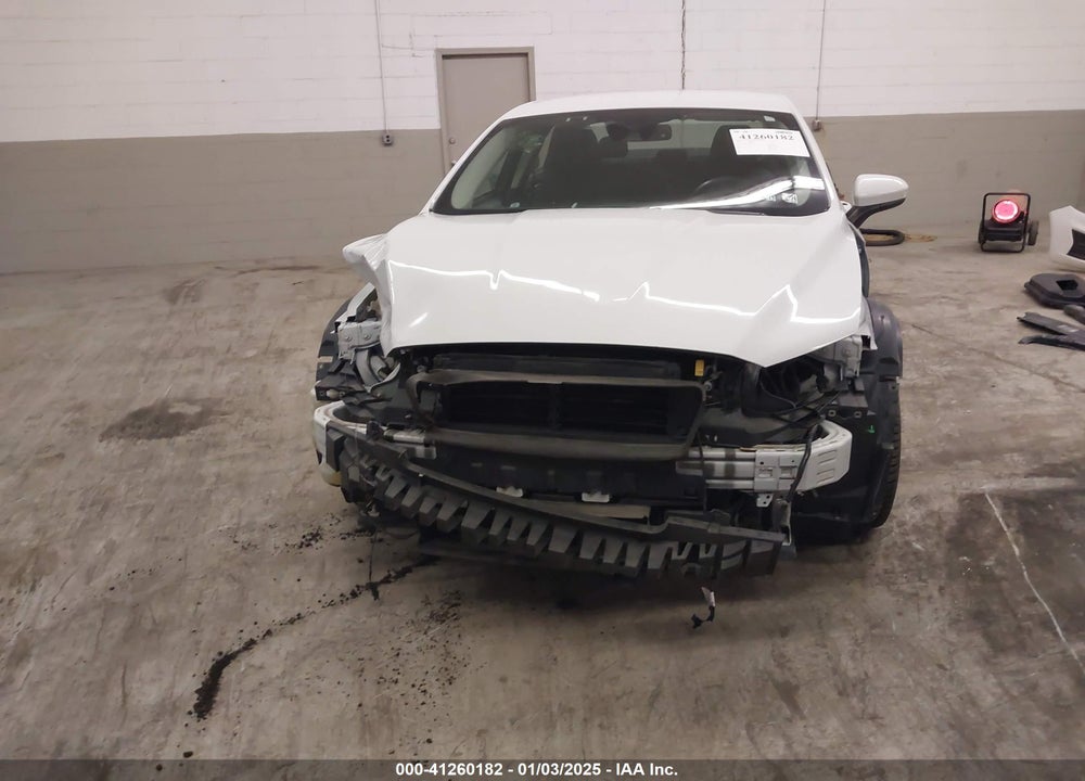 2019 FORD FUSION VIN: 3FA6P0T99KR248272