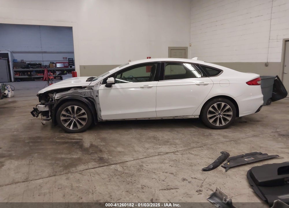 2019 FORD FUSION VIN: 3FA6P0T99KR248272