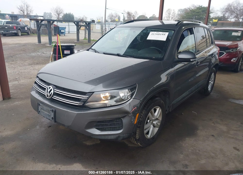2015 VOLKSWAGEN TIGUAN S VIN: WVGAV7AX1FW610274