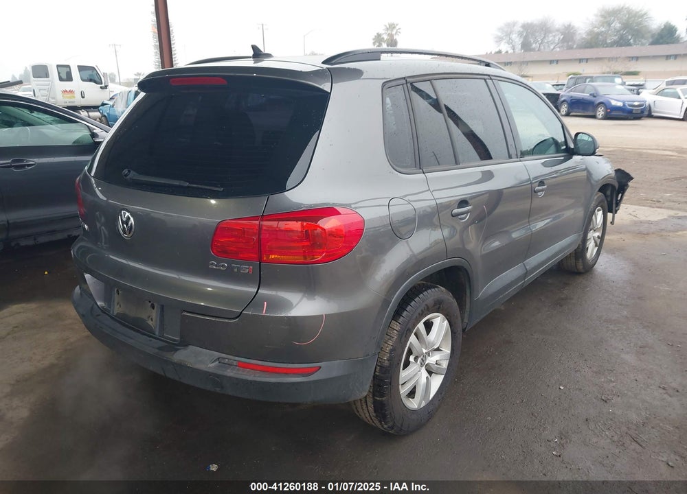2015 VOLKSWAGEN TIGUAN S VIN: WVGAV7AX1FW610274
