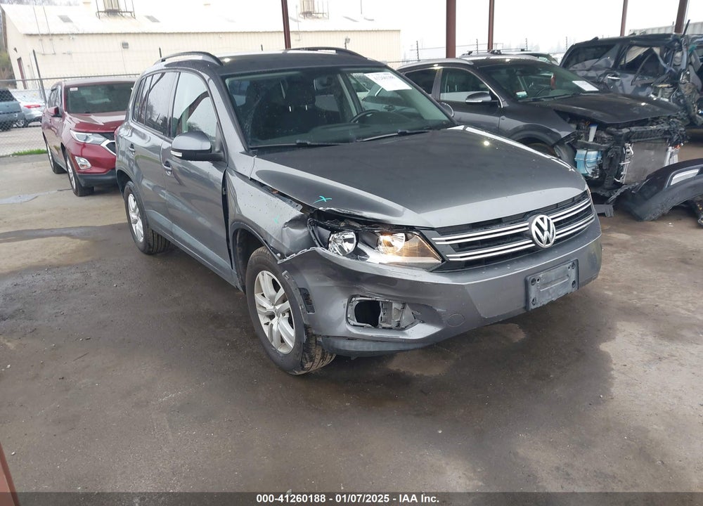 2015 VOLKSWAGEN TIGUAN S VIN: WVGAV7AX1FW610274