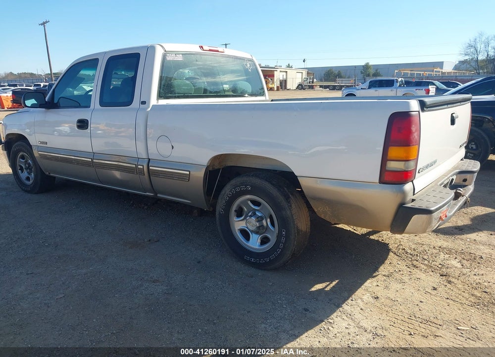 2002 CHEVROLET SILVERADO 1500 LS VIN: 2GCEC19V821140659