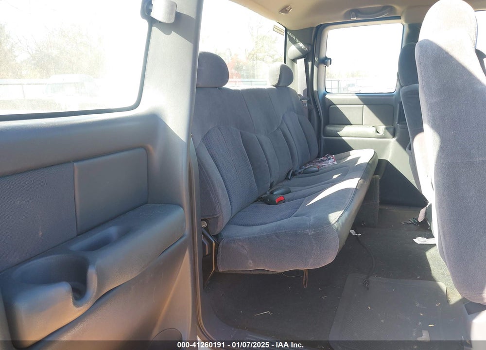 2002 CHEVROLET SILVERADO 1500 LS VIN: 2GCEC19V821140659