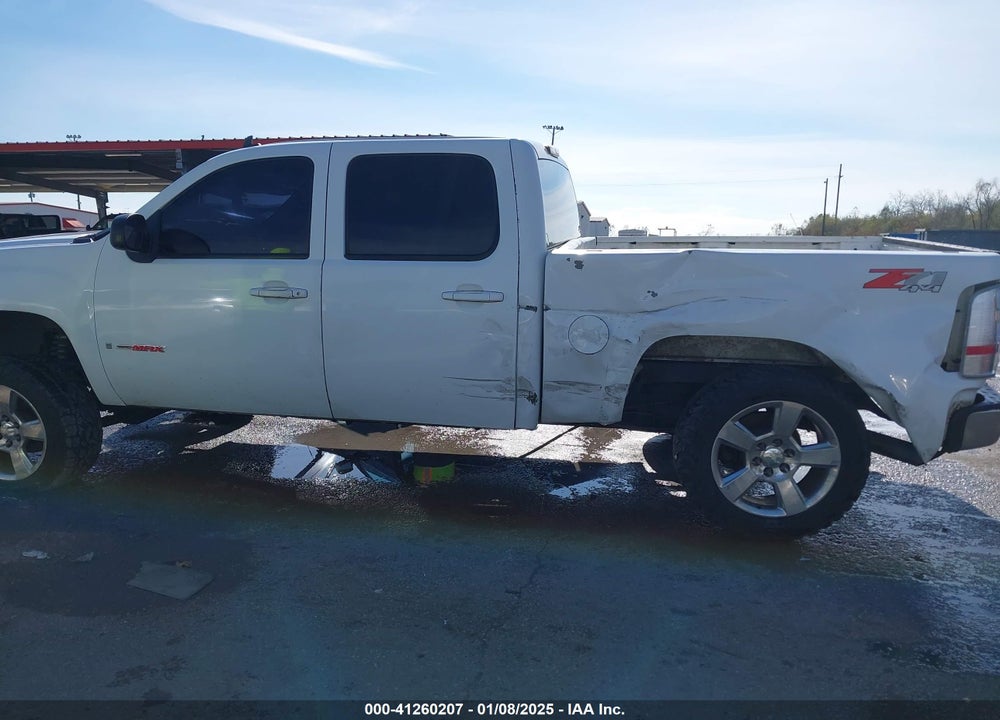 2008 GMC SIERRA 1500 VIN: 2GTFK13Y181268597
