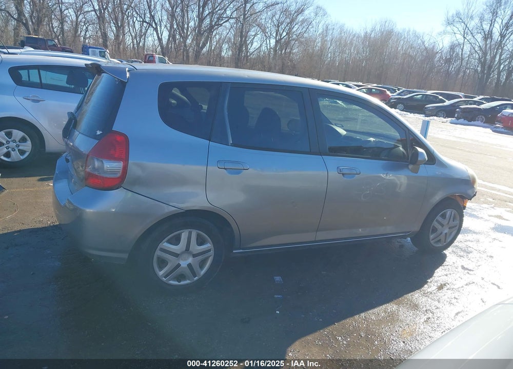2008 HONDA FIT VIN: JHMGD38488S028963