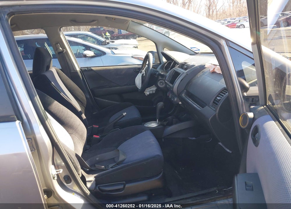 2008 HONDA FIT VIN: JHMGD38488S028963