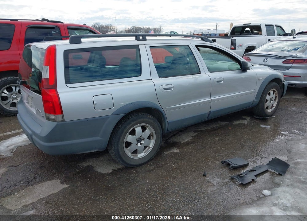 2001 VOLVO V70 XC VIN: YV1SZ58D011044511