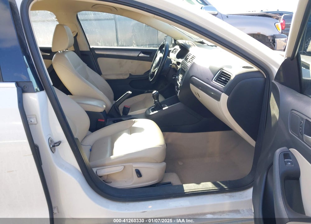 2013 VOLKSWAGEN JETTA 2.0L TDI VIN: 3VW3L7AJ9DM414804