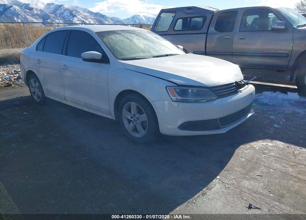 2013 VOLKSWAGEN JETTA 2.0L TDI VIN: 3VW3L7AJ9DM414804
