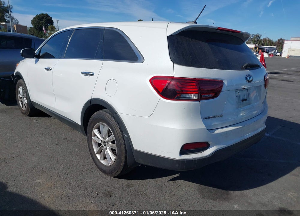 2019 KIA SORENTO 2.4L LX VIN: 5XYPG4A34KG554021