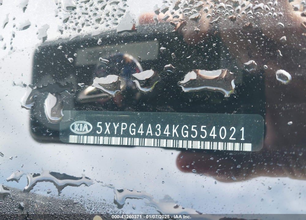 2019 KIA SORENTO 2.4L LX VIN: 5XYPG4A34KG554021