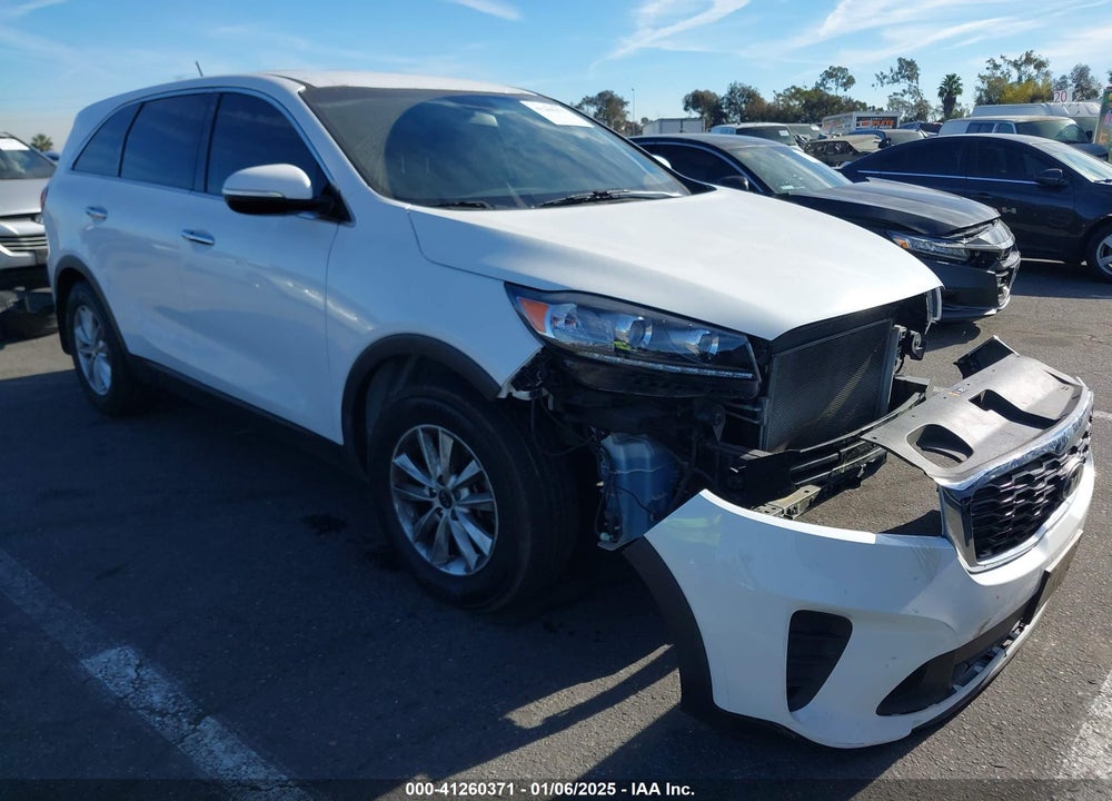 2019 KIA SORENTO 2.4L LX VIN: 5XYPG4A34KG554021