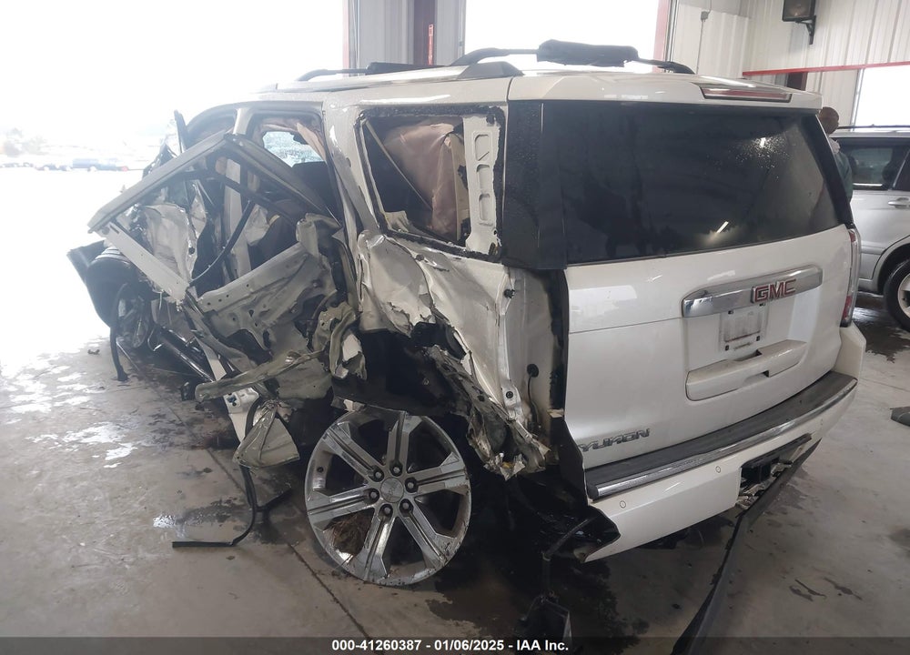 2016 GMC YUKON DENALI VIN: 1GKS2CKJXGR241049