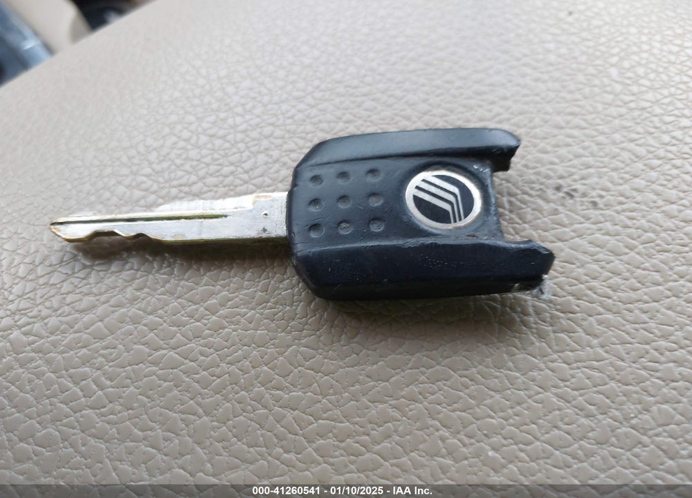 2006 MERCURY MOUNTAINEER LUXURY VIN: 4M2EU47E06UJ15423