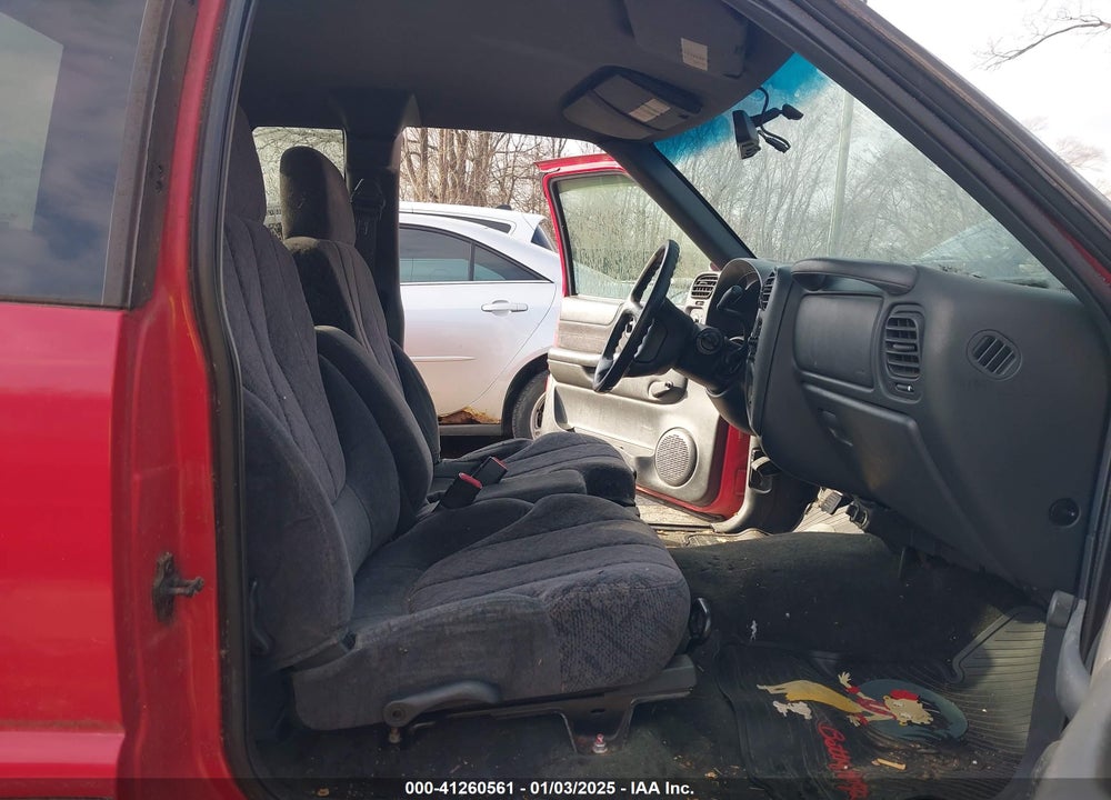1998 GMC SONOMA SLS VIN: 1GTCS19X7W8501054