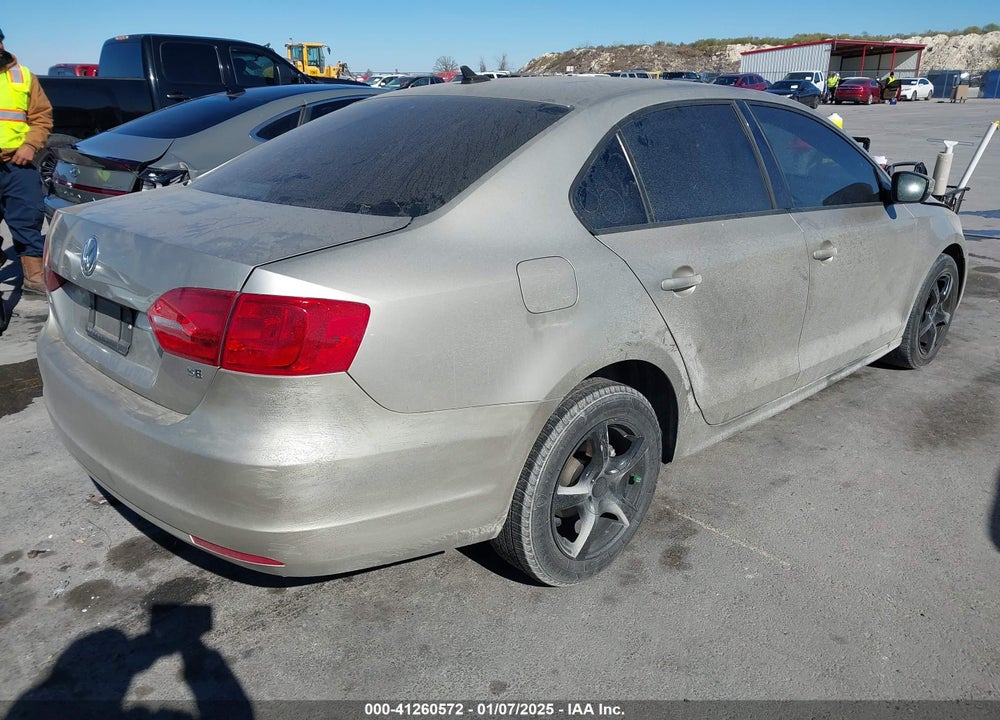2014 VOLKSWAGEN JETTA VIN: 3VWD17AJ8EM250957