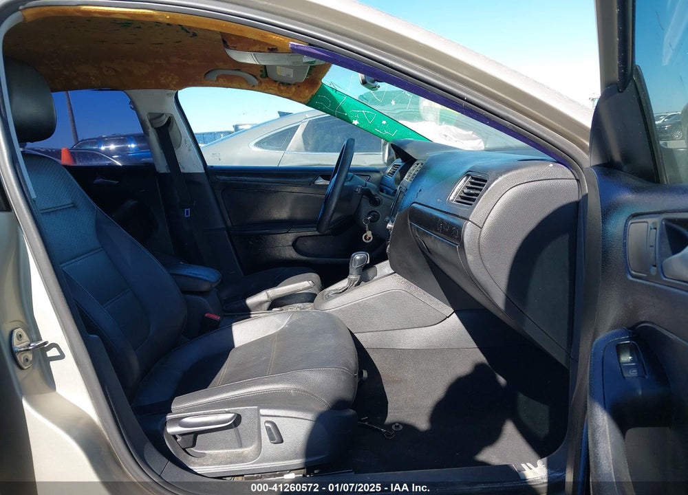 2014 VOLKSWAGEN JETTA VIN: 3VWD17AJ8EM250957