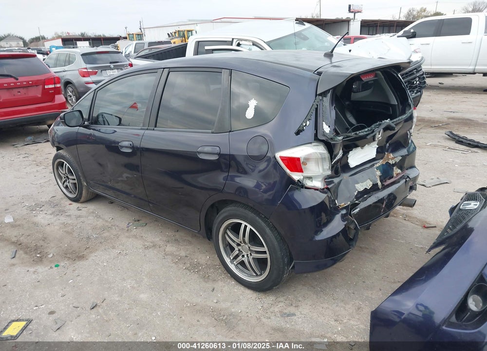 2010 HONDA FIT VIN: JHMGE8H40AC023556