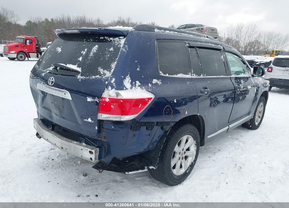 2011 TOYOTA HIGHLANDER SE V6 VIN: 5TDBK3EH5BS073612