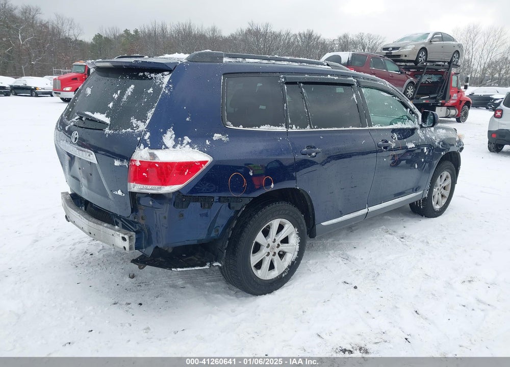 2011 TOYOTA HIGHLANDER SE V6 VIN: 5TDBK3EH5BS073612