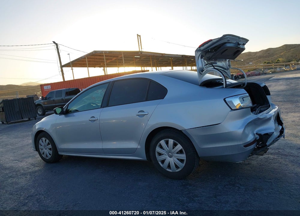 2015 VOLKSWAGEN JETTA 2.0L S VIN: 3VW2K7AJ1FM333409