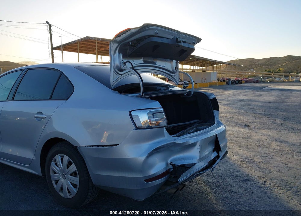 2015 VOLKSWAGEN JETTA 2.0L S VIN: 3VW2K7AJ1FM333409