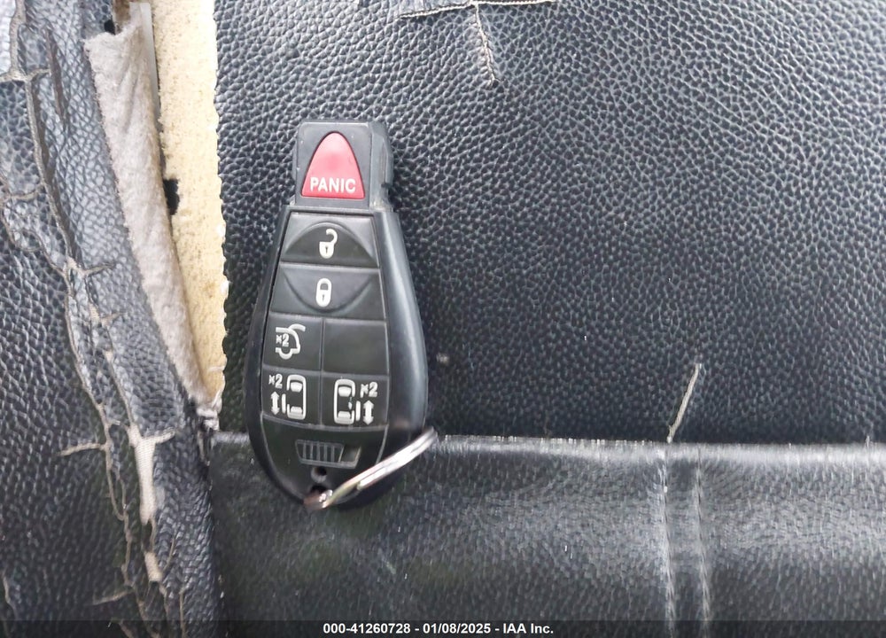 2013 CHRYSLER TOWN & COUNTRY TOURING VIN: 2C4RC1BG8DR670132
