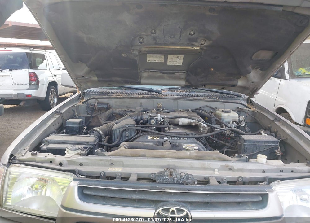 2002 TOYOTA 4RUNNER SR5 V6 VIN: JT3GN86RX20227773