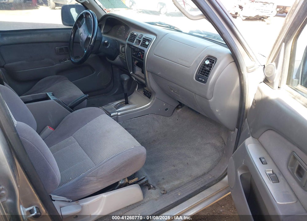 2002 TOYOTA 4RUNNER SR5 V6 VIN: JT3GN86RX20227773