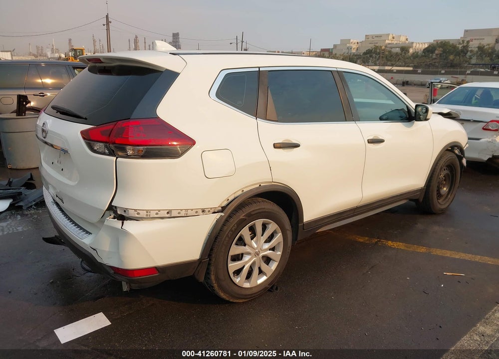 2018 NISSAN ROGUE S VIN: KNMAT2MT6JP557726