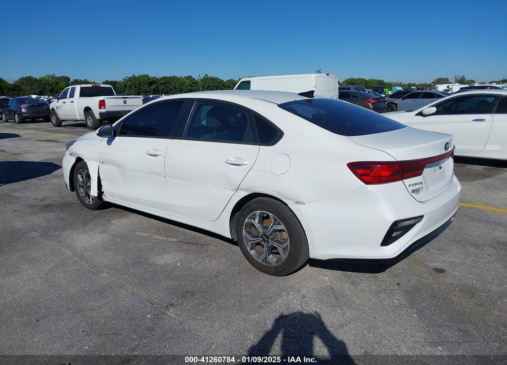 2021 KIA FORTE VIN: 3KPF24AD6ME281831