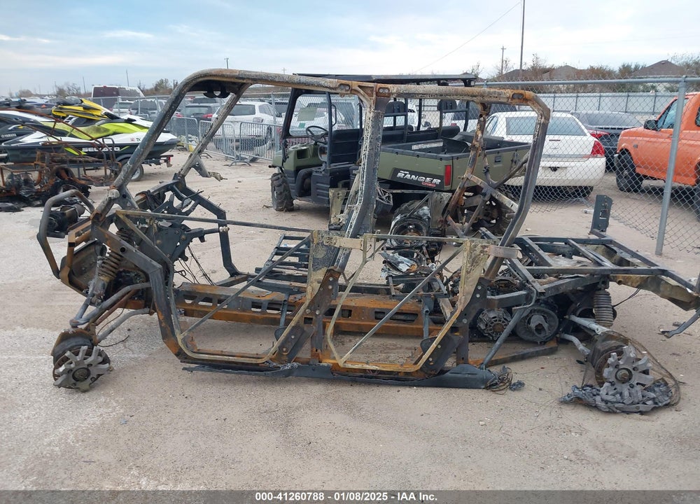 2020 CAN-AM DEFENDER MAX X MR HD10 VIN: 3JBUAAX43LK000975