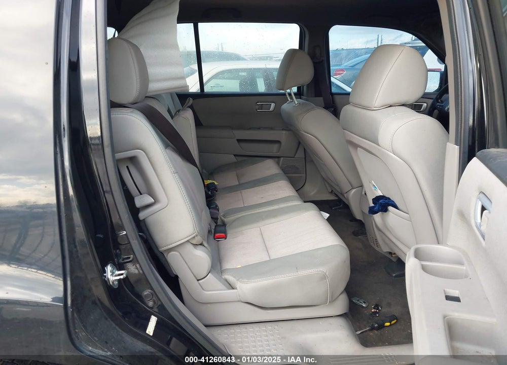 2012 HONDA PILOT EX VIN: 5FNYF4H47CB080886