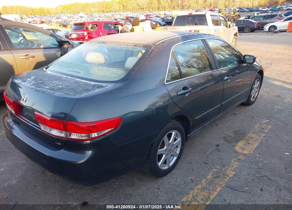 2004 HONDA ACCORD 2.4 LX VIN: 1HGCM56304A152426