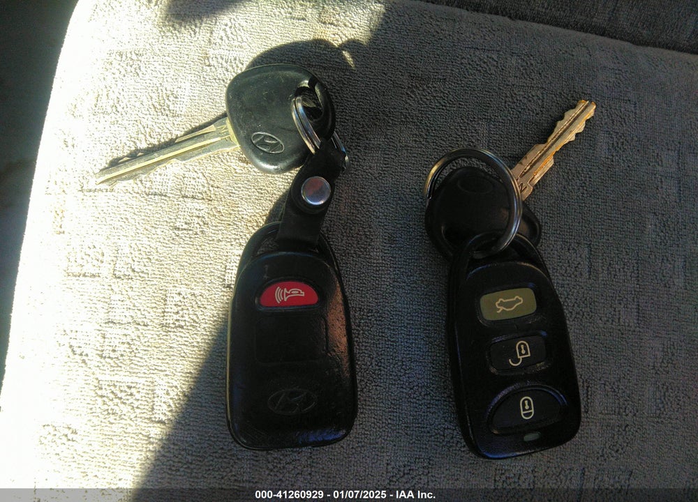 2007 HYUNDAI SONATA LIMITED/SE V6 VIN: 5NPEU46F27H271118