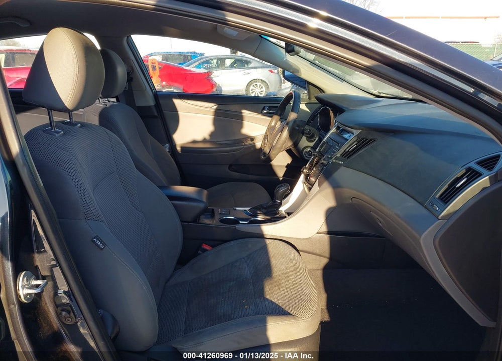 2013 HYUNDAI SONATA GLS VIN: 5NPEB4AC6DH737387