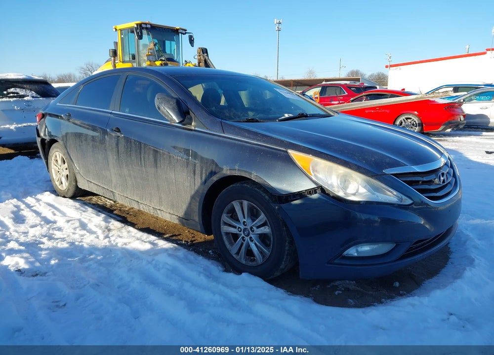 2013 HYUNDAI SONATA GLS VIN: 5NPEB4AC6DH737387