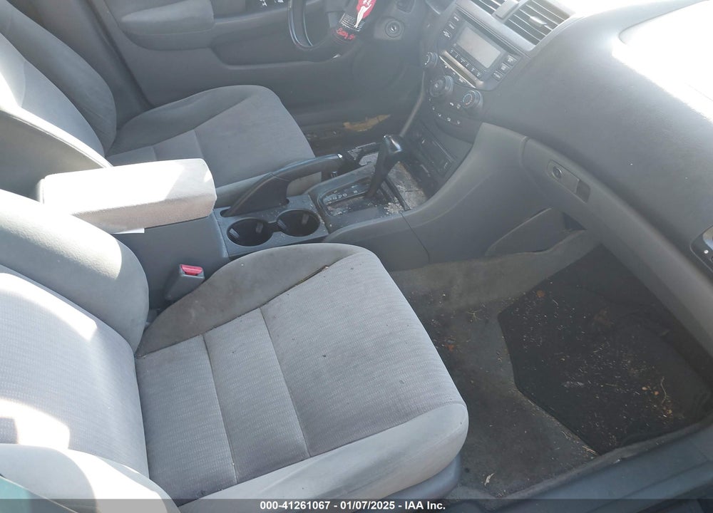 2004 HONDA ACCORD 2.4 LX VIN: 1HGCM56334A139461