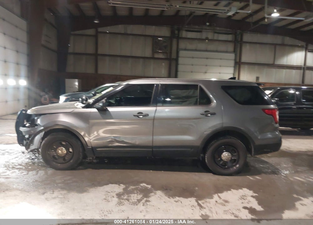 2017 FORD POLICE INTERCEPTOR VIN: 1FM5K8AR4HGE14327