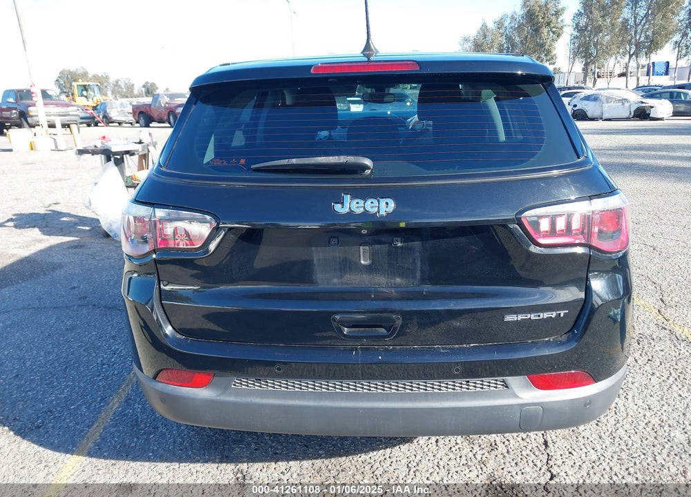 2019 JEEP COMPASS SPORT FWD VIN: 3C4NJCAB2KT658123