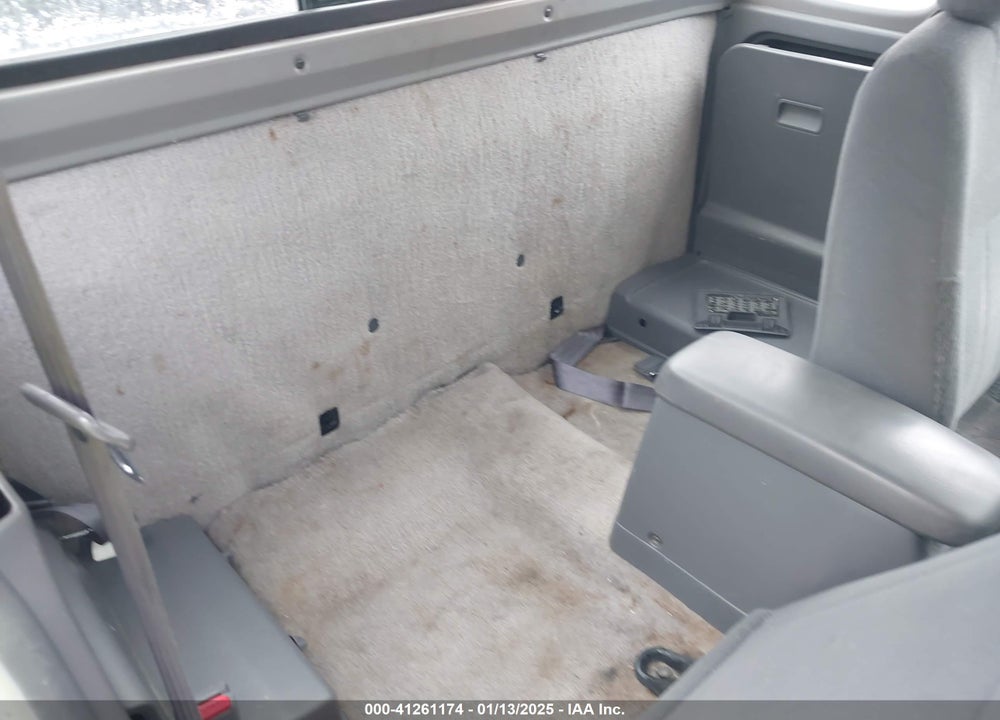 1998 NISSAN FRONTIER SE/XE VIN: 1N6DD26S1WC379010