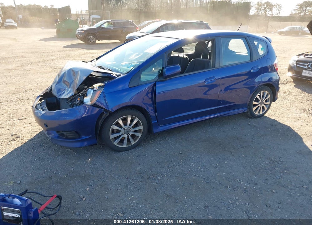 2013 HONDA FIT SPORT VIN: JHMGE8H59DC021205