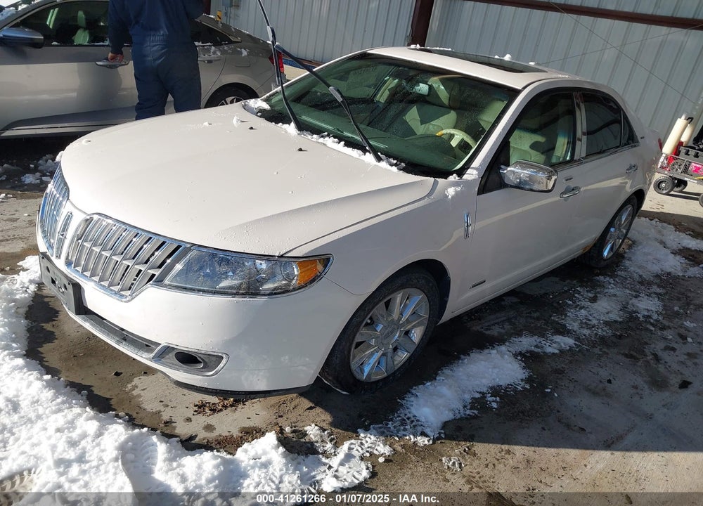 2011 LINCOLN MKZ VIN: 3LNDL2L39BR756192