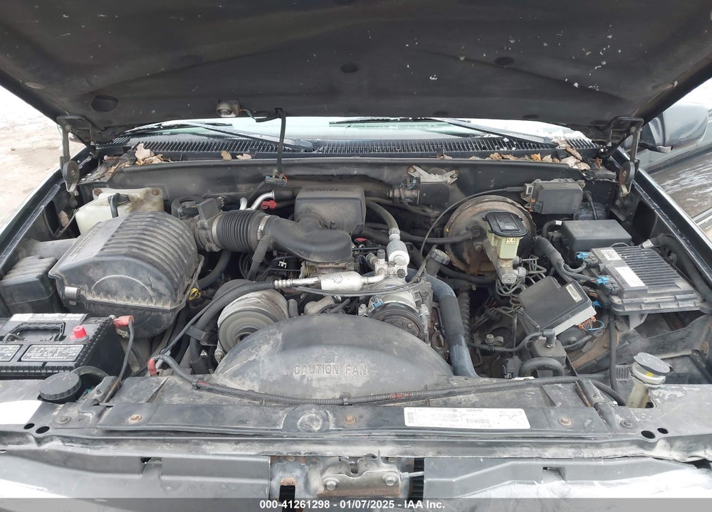 1999 CHEVROLET SUBURBAN 1500 LT VIN: 3GNFK16R7XG124022