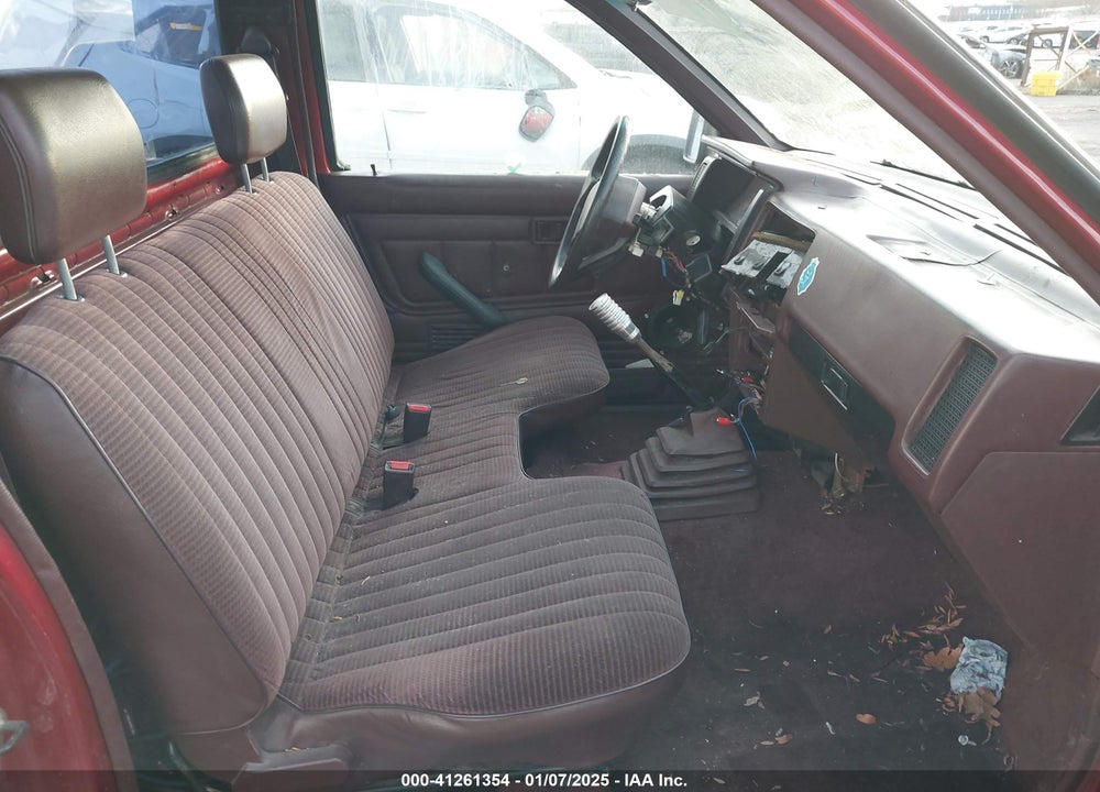 1993 NISSAN TRUCK SHORT WHEELBASE VIN: 1N6SD11Y6PC370494