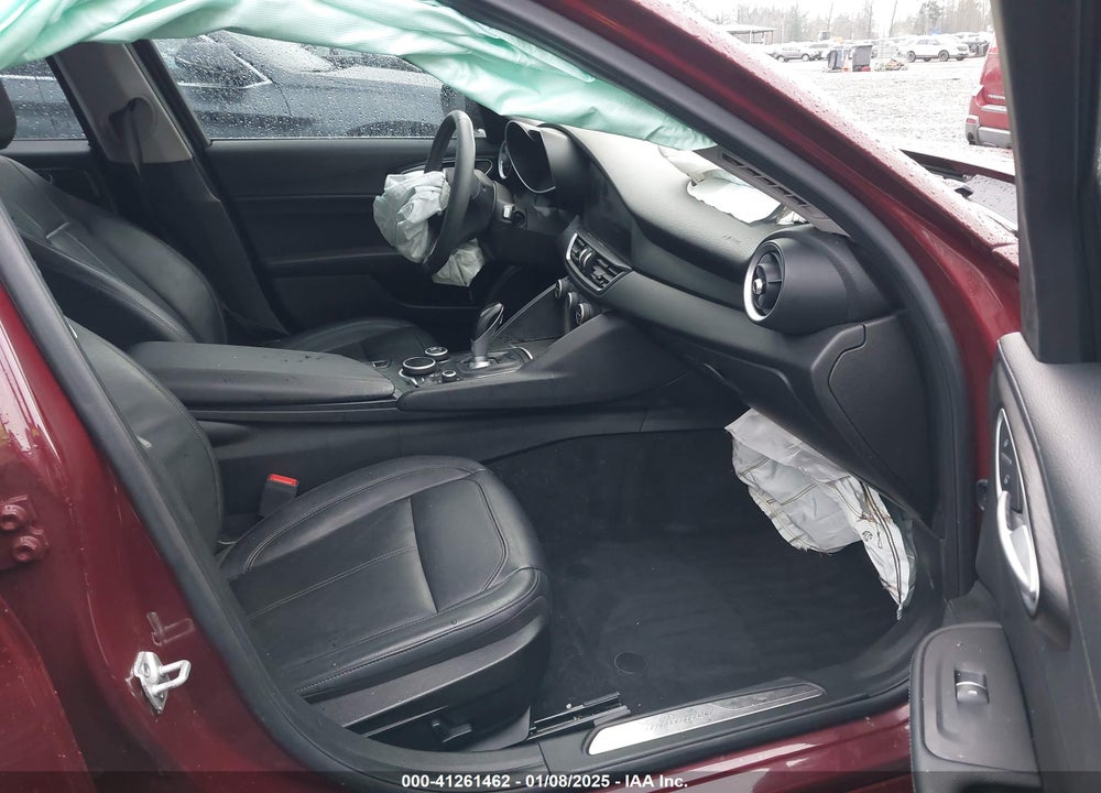 2017 ALFA ROMEO GIULIA VIN: ZARFAEBN6H7559929