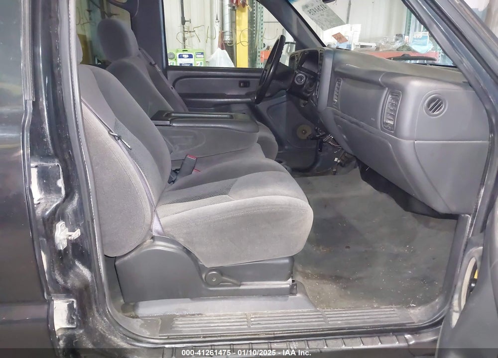 2005 CHEVROLET SILVERADO 1500 LS VIN: 2GCEK13T451224265